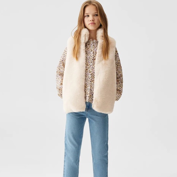 Mango Girls Fur effect Vest - Picture 2 of 10
